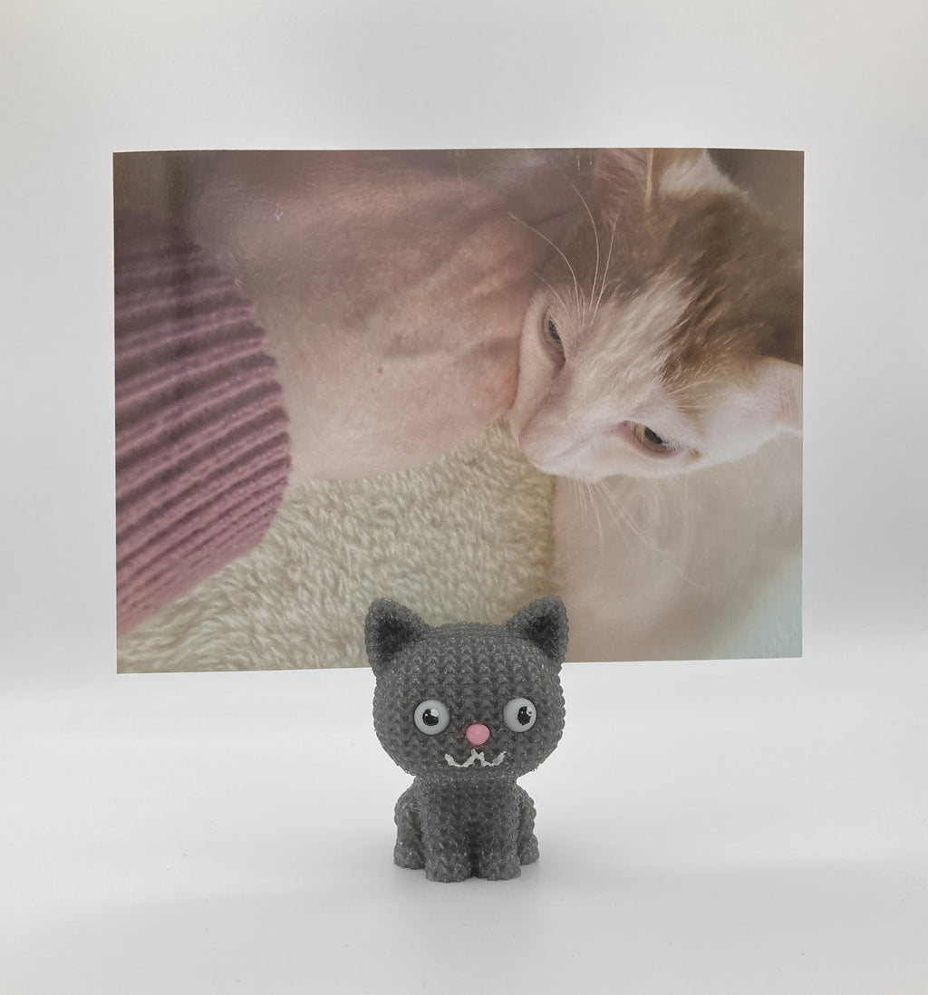 Knitted Kitty Photo Holders