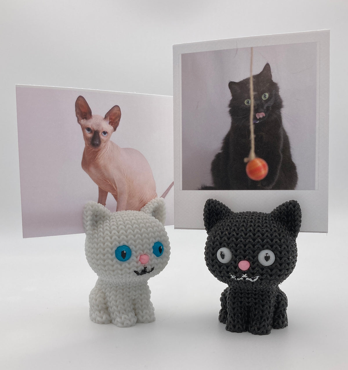 Knitted Kitty Photo Holders